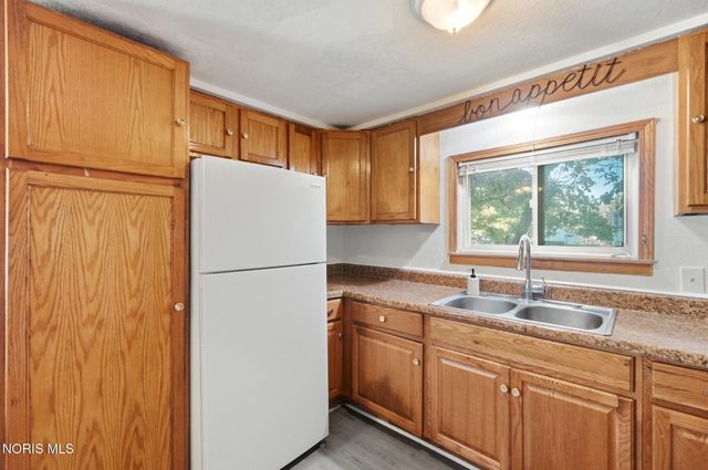 1543 Travis Drive, Toledo, OH 43612