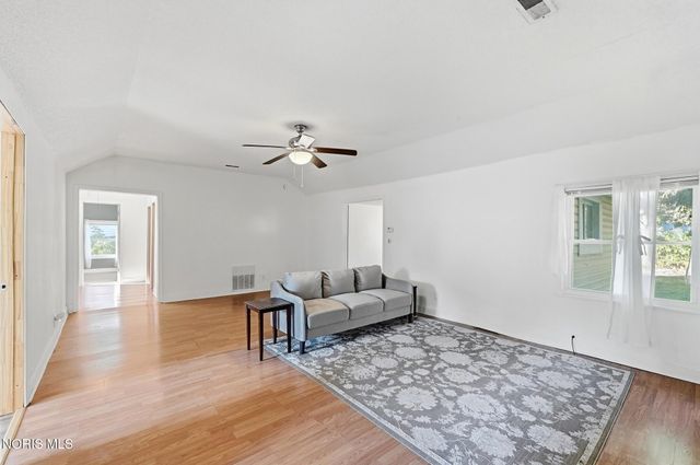 1543 Travis Drive, Toledo, OH 43612