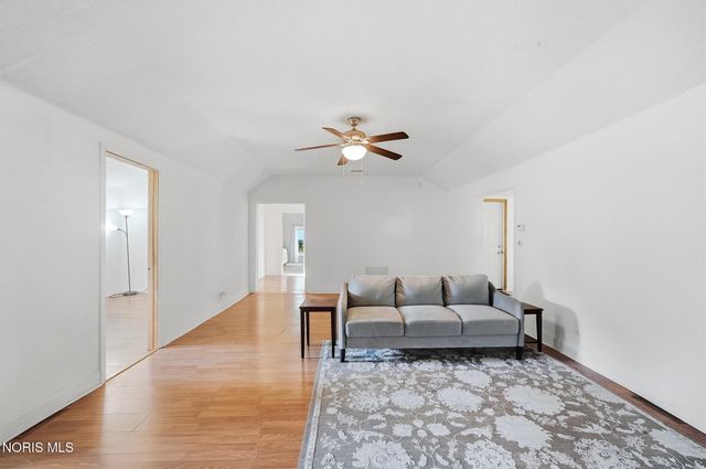 1543 Travis Drive, Toledo, OH 43612