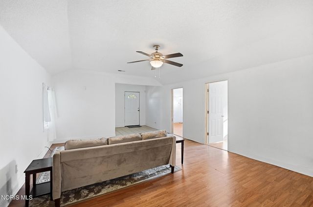 1543 Travis Drive, Toledo, OH 43612