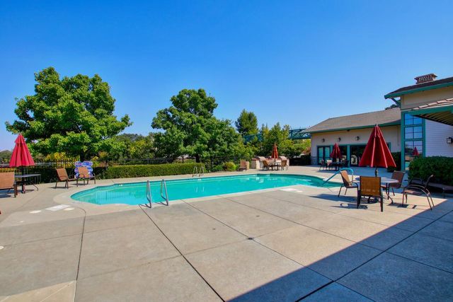 3105 Clarkson Dr, Rocklin, CA 95765