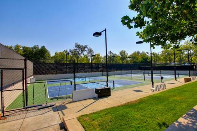 3105 Clarkson Dr, Rocklin, CA 95765