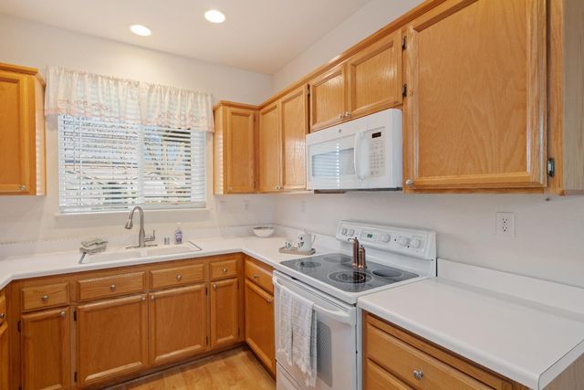 3105 Clarkson Dr, Rocklin, CA 95765