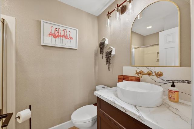 2127 Gold Haven Ct, Gold River, CA 95670