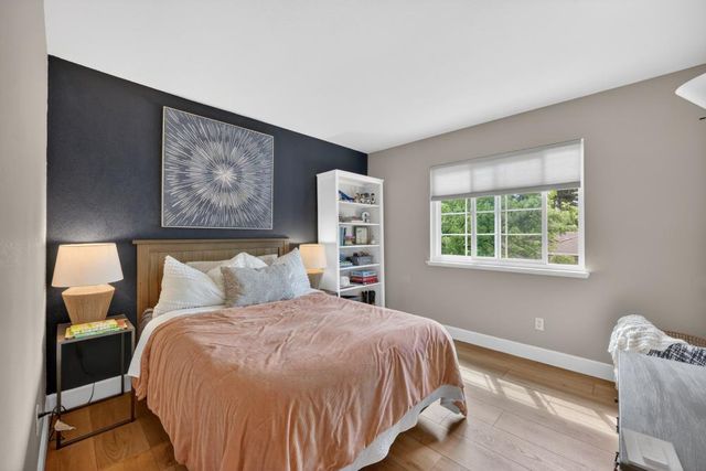 2127 Gold Haven Ct, Gold River, CA 95670