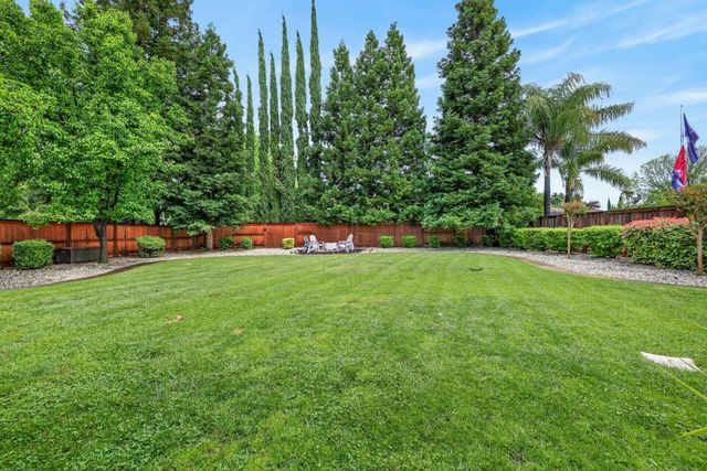 2127 Gold Haven Ct, Gold River, CA 95670