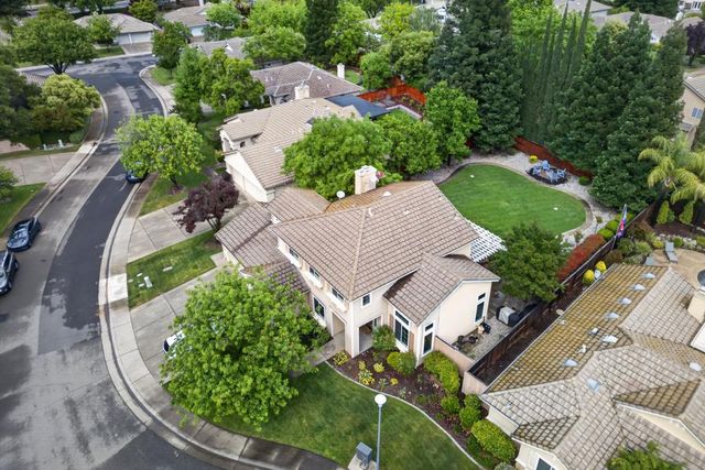 2127 Gold Haven Ct, Gold River, CA 95670