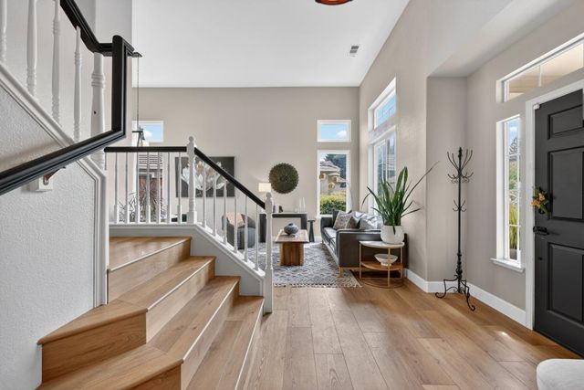 2127 Gold Haven Ct, Gold River, CA 95670