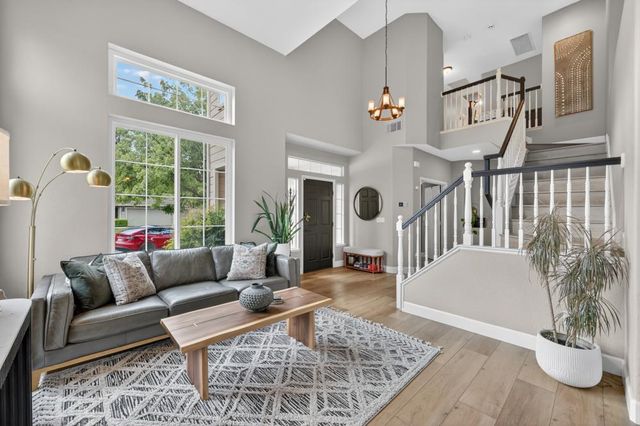 2127 Gold Haven Ct, Gold River, CA 95670