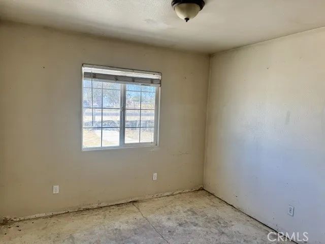11132 E Avenue R6, Littlerock, CA 93543