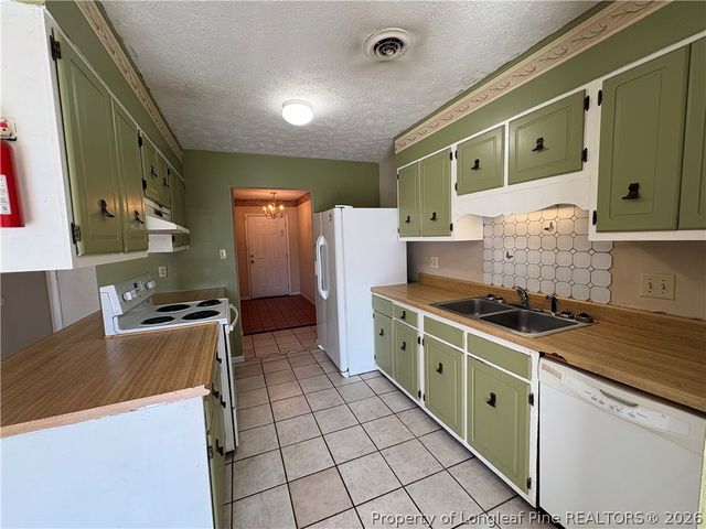 6324 Stoney Point Loop, Fayetteville, NC 28306