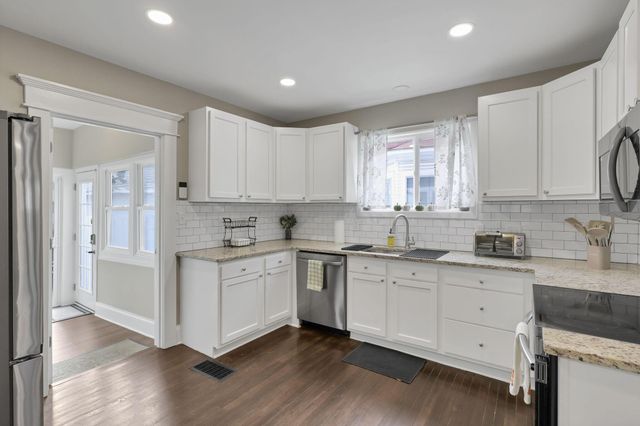 115 W Central Avenue, Delaware, OH 43015