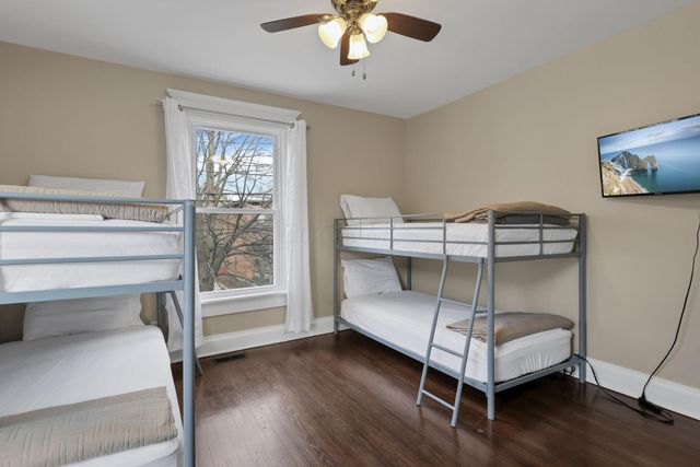 115 W Central Avenue, Delaware, OH 43015