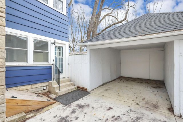 115 W Central Avenue, Delaware, OH 43015
