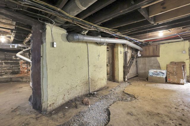 115 W Central Avenue, Delaware, OH 43015