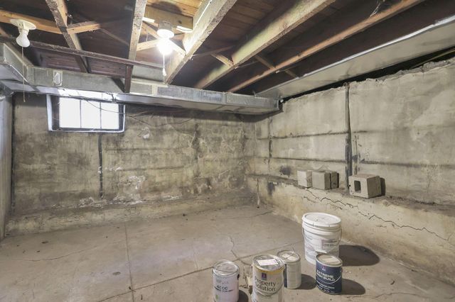 115 W Central Avenue, Delaware, OH 43015