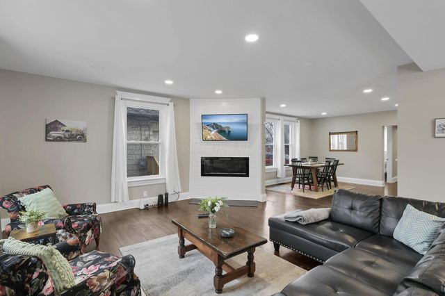 115 W Central Avenue, Delaware, OH 43015