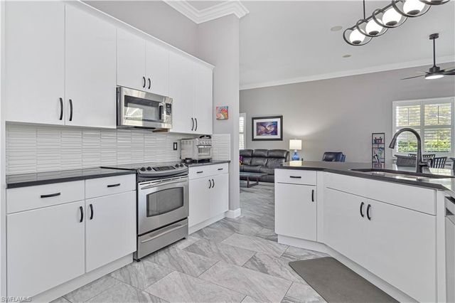 9057 Whitfield DR, Estero, FL 33928