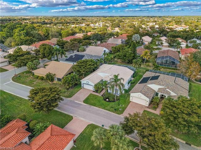 9057 Whitfield DR, Estero, FL 33928