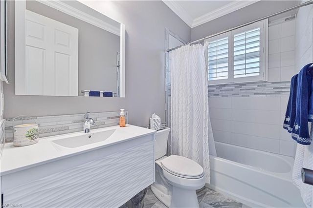 9057 Whitfield DR, Estero, FL 33928
