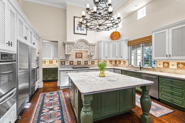 8920 N MARTINGALE Road, Paradise Valley, AZ 85253