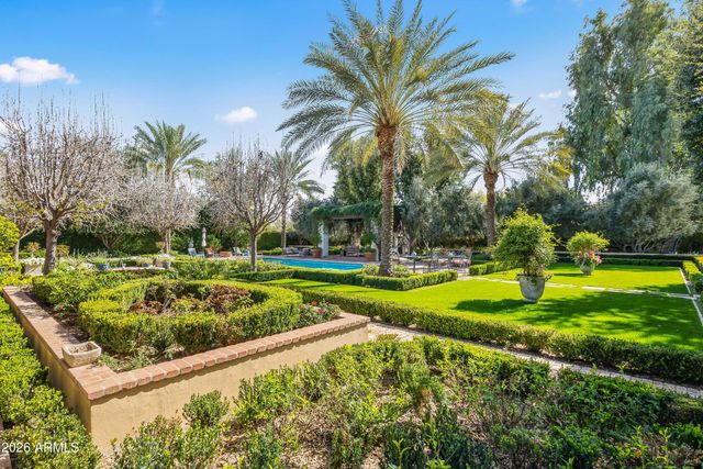 8920 N MARTINGALE Road, Paradise Valley, AZ 85253