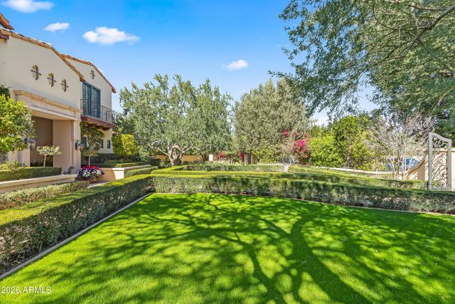 8920 N MARTINGALE Road, Paradise Valley, AZ 85253