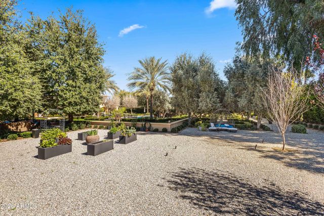 8920 N MARTINGALE Road, Paradise Valley, AZ 85253