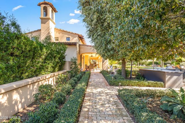 8920 N MARTINGALE Road, Paradise Valley, AZ 85253