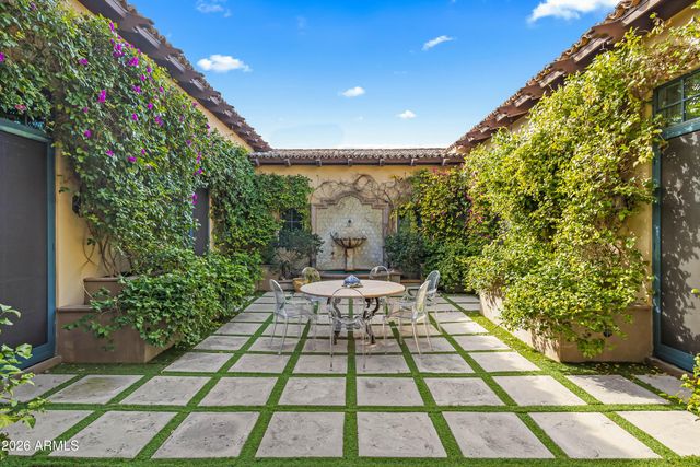 8920 N MARTINGALE Road, Paradise Valley, AZ 85253