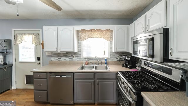 4169 Brownsville Road, Powder Springs, GA 30127