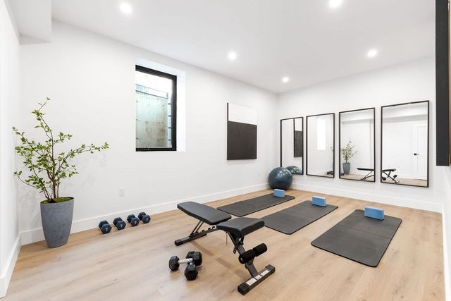 40 Otis L, Needham, MA 02492