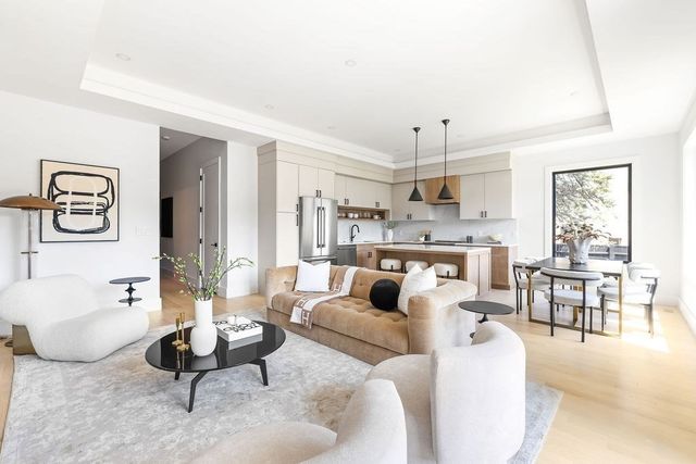 40 Otis L, Needham, MA 02492