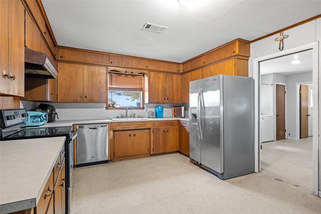 2623 Salem Road, Brenham, TX 77833