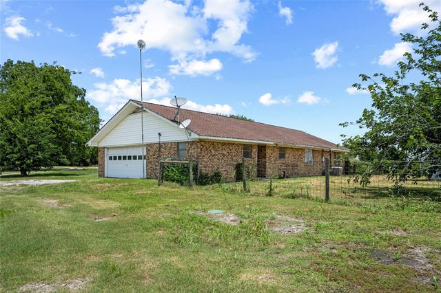 2623 Salem Road, Brenham, TX 77833