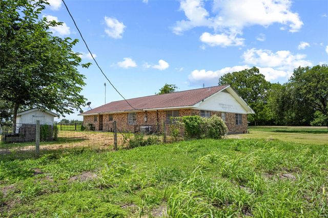 2623 Salem Road, Brenham, TX 77833
