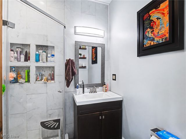 37931 Vine Street, Willoughby Hills, OH 44094