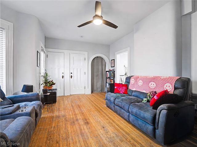 37931 Vine Street, Willoughby Hills, OH 44094