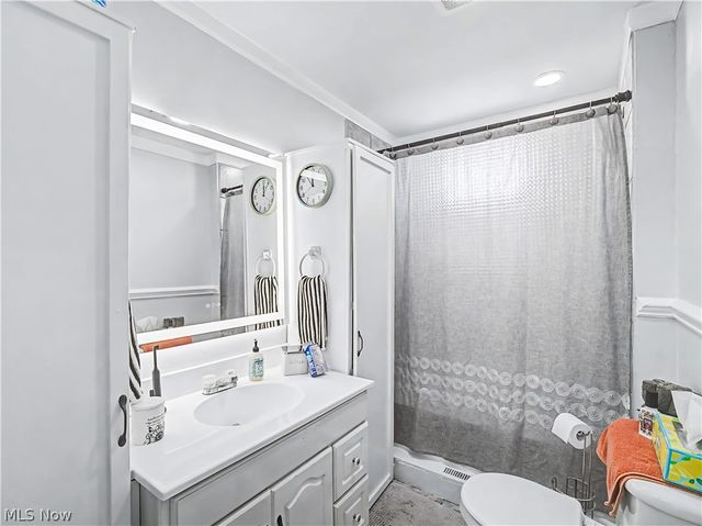 37931 Vine Street, Willoughby Hills, OH 44094