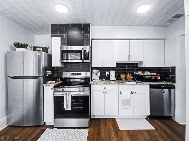 37931 Vine Street, Willoughby Hills, OH 44094