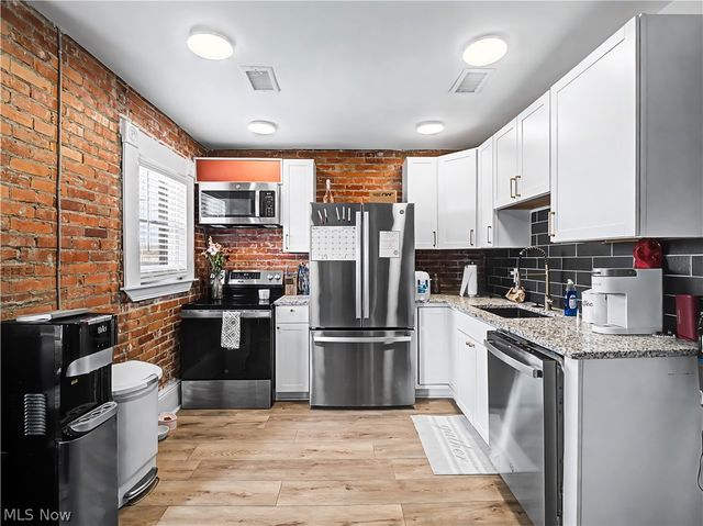 37931 Vine Street, Willoughby Hills, OH 44094