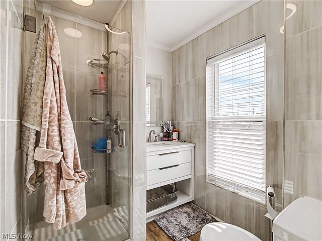 37931 Vine Street, Willoughby Hills, OH 44094