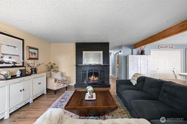 4004 NE 51st Street, Vancouver, WA 98661