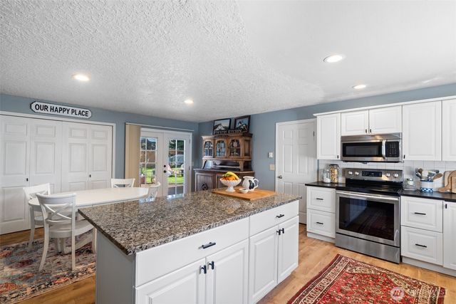 4004 NE 51st Street, Vancouver, WA 98661