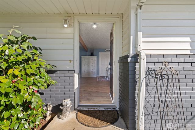 4004 NE 51st Street, Vancouver, WA 98661