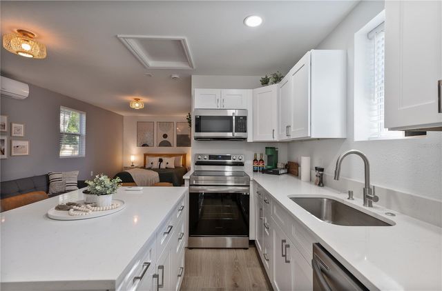 1404 MOUNT VERNON STREET, Orlando, FL 32803