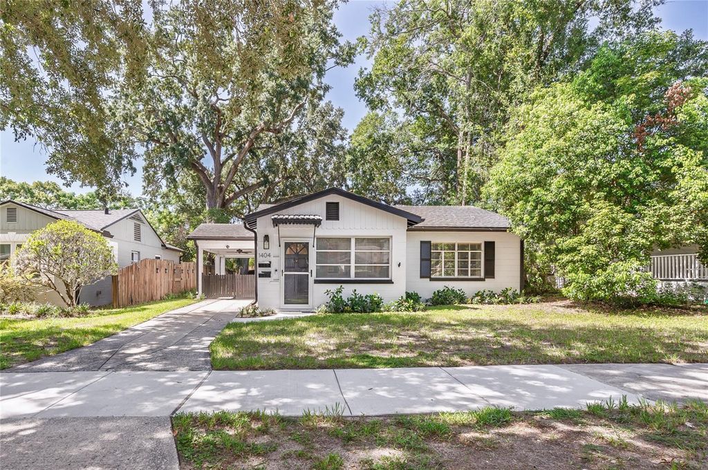 Image 3 of property listing at 1404 MOUNT VERNON STREET, Orlando, FL 32803