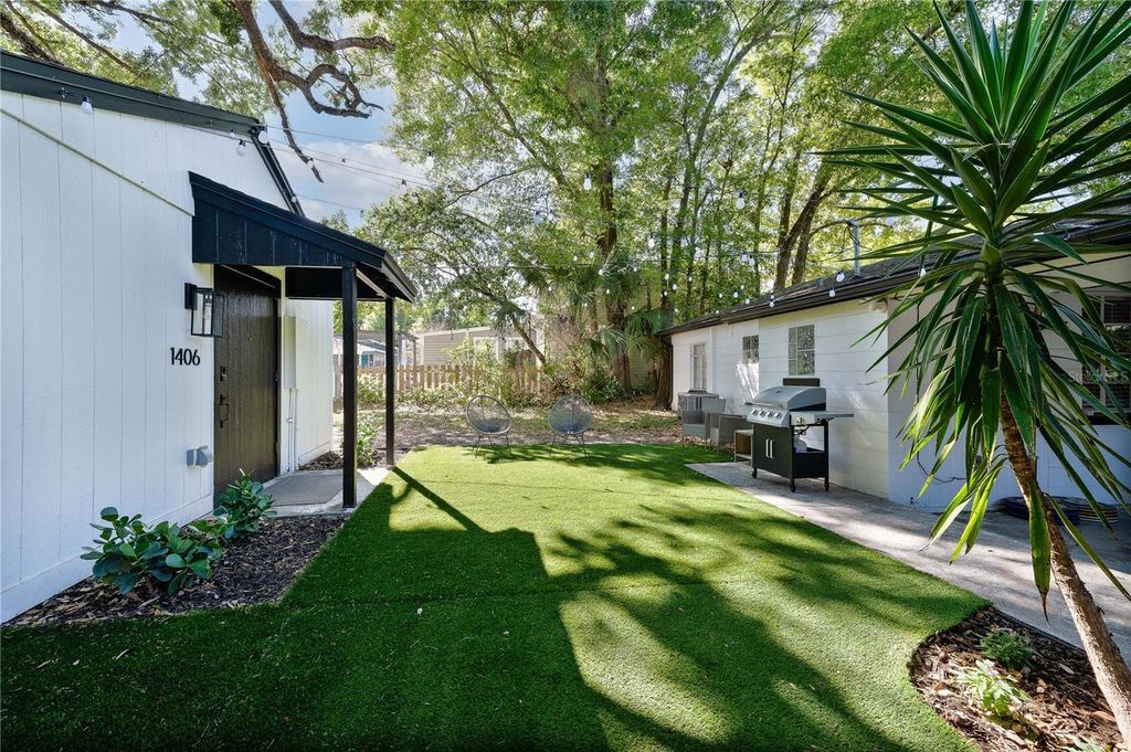 Image 26 of property listing at 1404 MOUNT VERNON STREET, Orlando, FL 32803