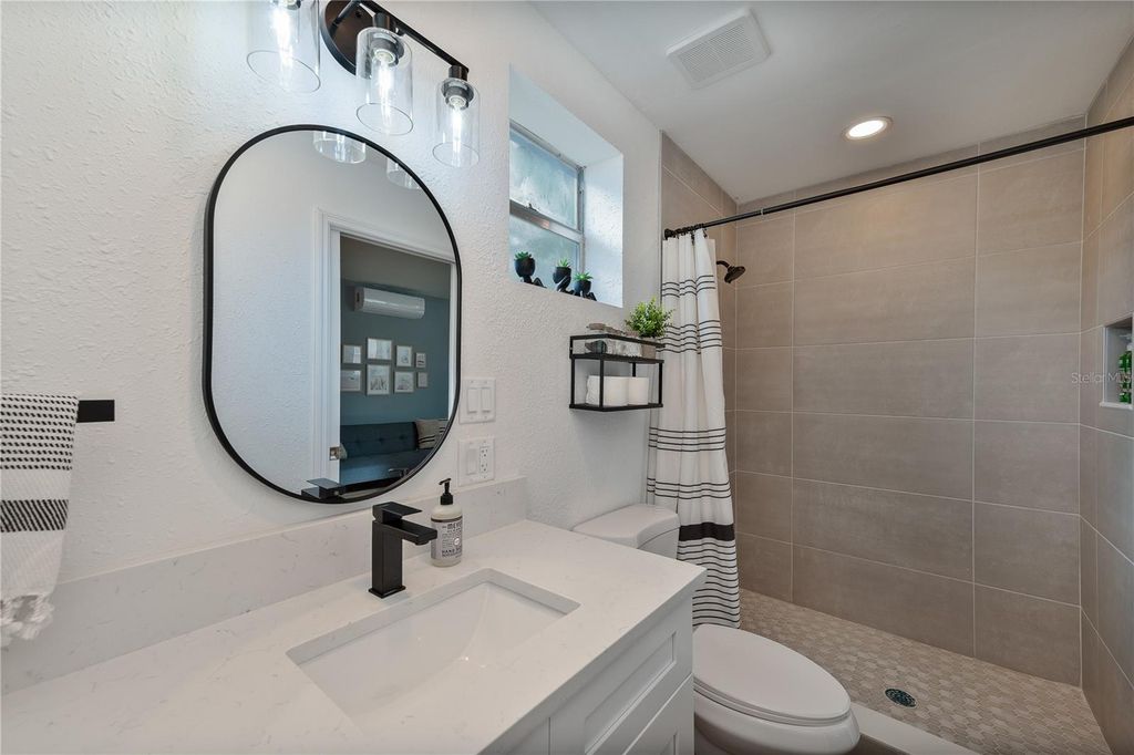 Image 38 of property listing at 1404 MOUNT VERNON STREET, Orlando, FL 32803