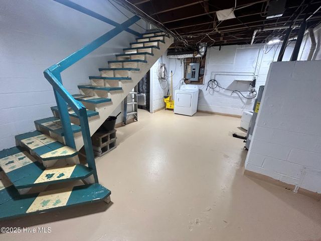 435 W Baltimore Avenue, Pinebluff, NC 28373